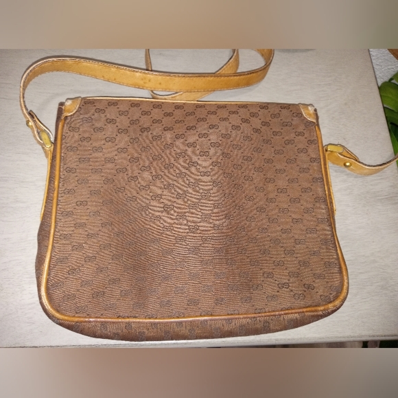 Vintage Gucci Shelly Line Shoulder Bag - 100% Authentic - Picture 3 of 5